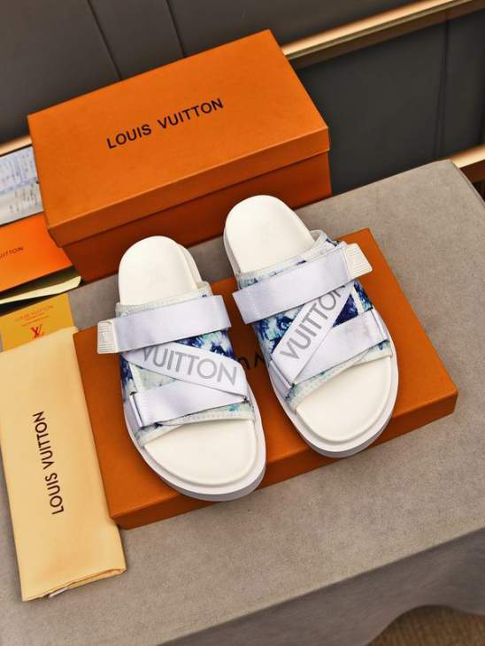Picture of Louis Vuitton Slippers _SKULVsz38-46hnh0448958